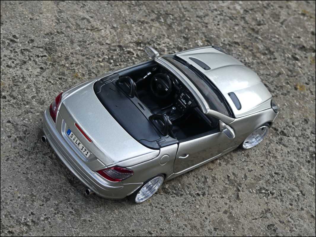 1:18 Mercedes Benz SLK 55 R171 - Grau-Silber [ AMG Tuning-Umbau ]
